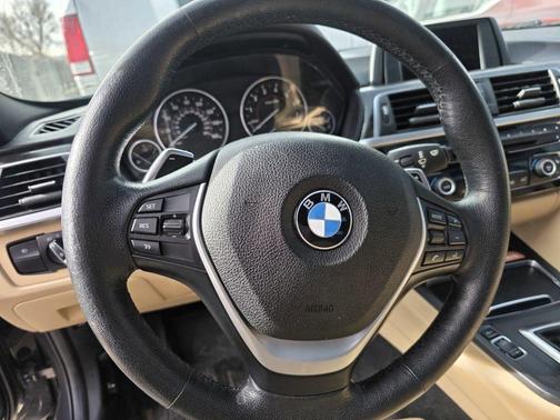 2017 BMW 330 i xDrive