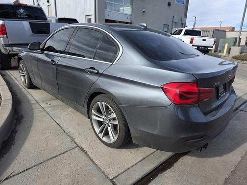 2017 BMW 330 i xDrive