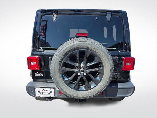 Black Clearcoat 2018 Jeep Wrangler Unlimited Sahara
