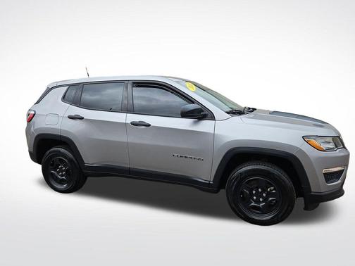 Billet Silver Metallic Clearcoat 2018 Jeep Compass Sport