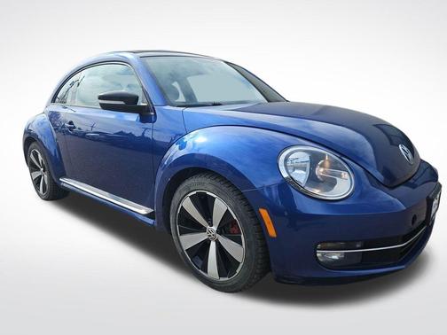 2012 Volkswagen Beetle 2.0T Turbo w/Sun/Snd/Nav PZEV