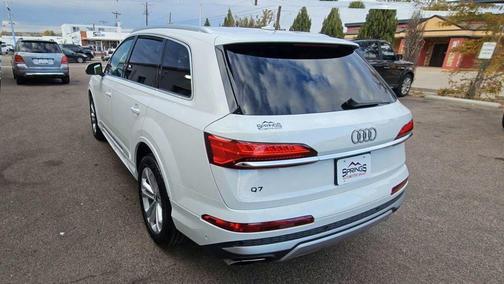 2025 Audi Q7 55 Premium Plus