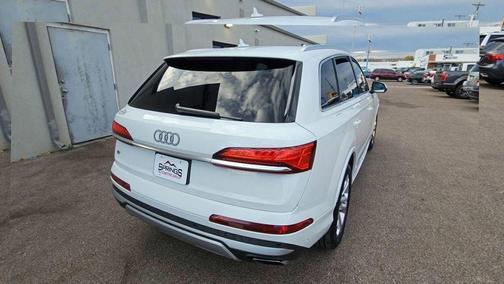 2025 Audi Q7 55 Premium Plus
