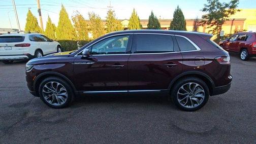 2021 Lincoln Nautilus Reserve