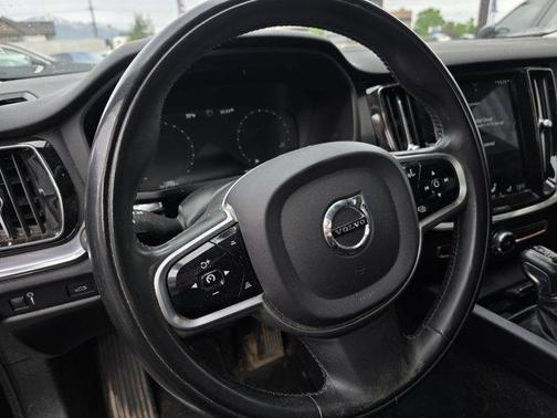 2020 Volvo V60 Cross Country T5
