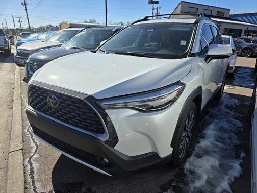 2024 Toyota Corolla Cross XLE