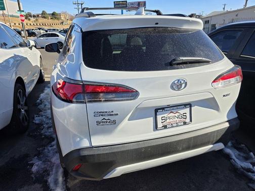 2024 Toyota Corolla Cross XLE