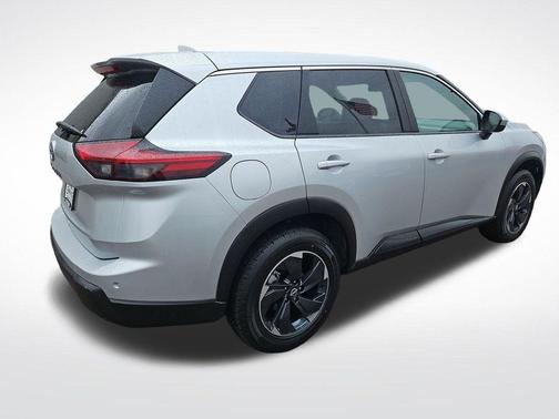 Brilliant Silver Metallic 2025 Nissan Rogue SV