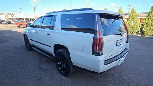 2020 Cadillac Escalade ESV Luxury