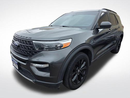 Magnetic 2020 Ford Explorer XLT