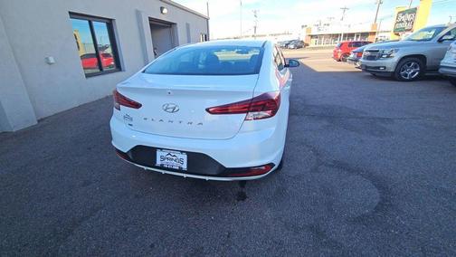 2020 Hyundai ELANTRA SE