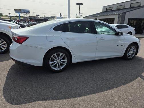 2017 Chevrolet Malibu 1LT
