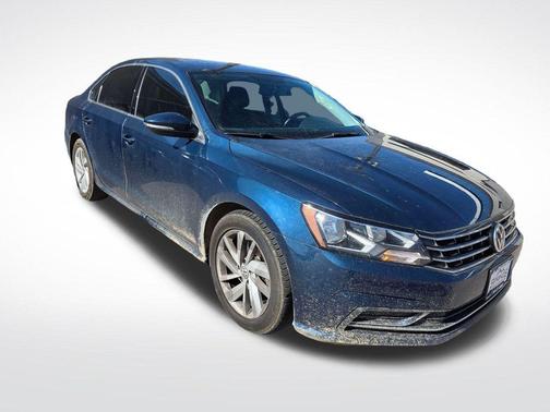 Tourmaline Blue Metallic 2018 Volkswagen Passat 2.0T SE