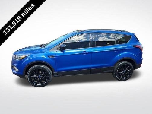 Lightning Blue Metallic 2018 Ford Escape SE