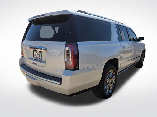 White Frost Tri-Coat 2016 GMC Yukon XL Denali