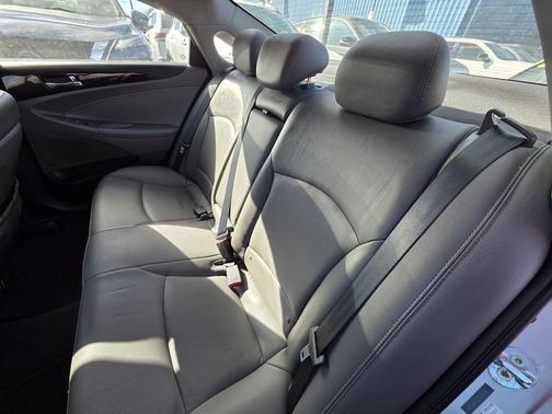 2012 Hyundai SONATA Limited