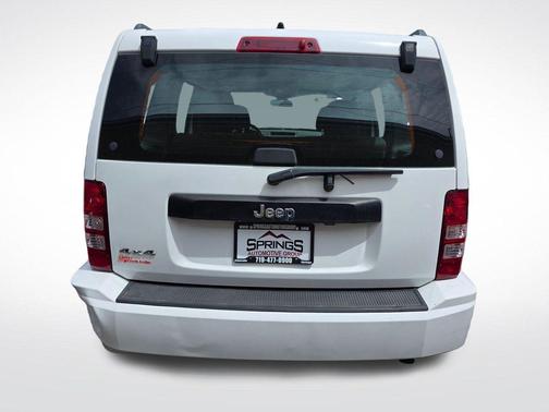 Bright White Clearcoat 2012 Jeep Liberty Sport