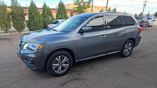 2019 Nissan Pathfinder SL