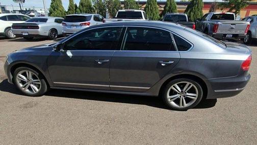 2015 Volkswagen Passat 2.0L TDI DSG SEL Premium