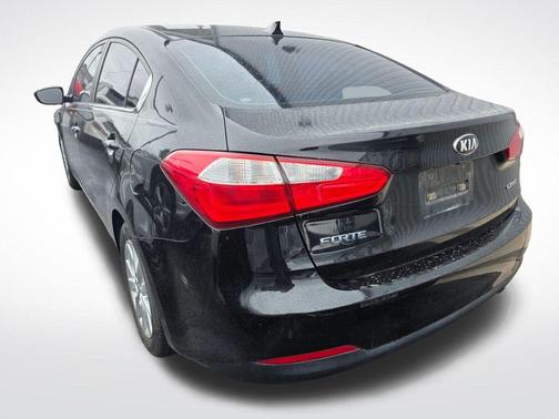 Aurora Black 2014 Kia Forte EX