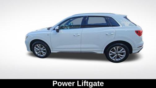 2024 Audi Q3 45 S line Premium