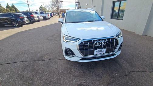 2024 Audi Q3 45 S line Premium