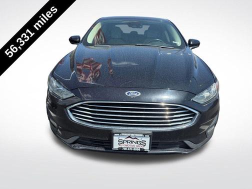 Black 2019 Ford Fusion SE