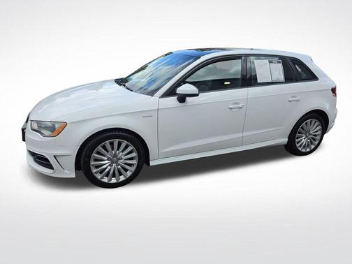 Ibis White 2016 Audi A3 e-tron 1.4T Premium