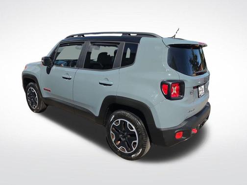 Anvil 2017 Jeep Renegade Trailhawk