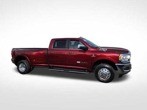Delmonico Red Pearlcoat 2021 RAM 3500 Longhorn