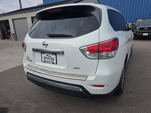 2014 Nissan Pathfinder S