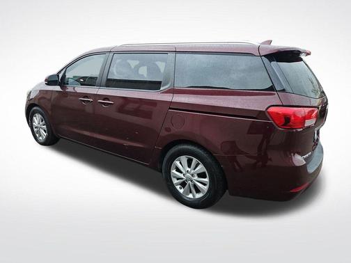 Venetian Red Pearl Metallic 2018 Kia Sedona LX