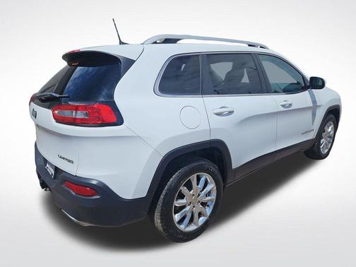 Bright White Clearcoat 2016 Jeep Cherokee Limited