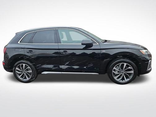 2022 Audi Q5 45 S line quattro Premium