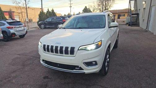 2019 Jeep Cherokee Overland