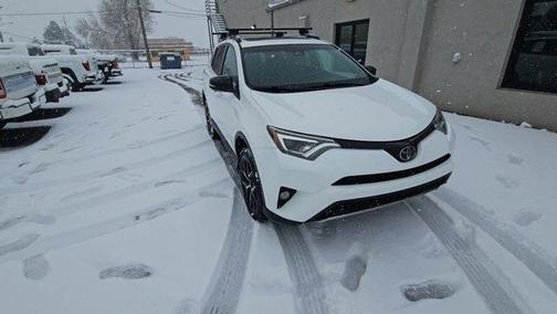 2017 Toyota RAV4 SE