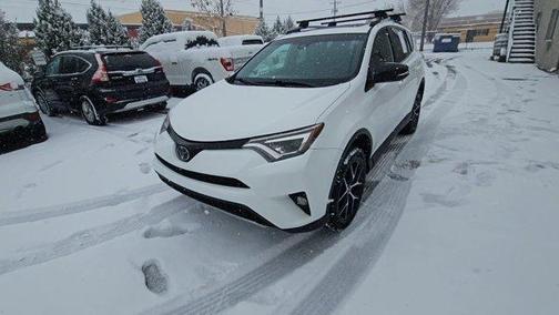 2017 Toyota RAV4 SE