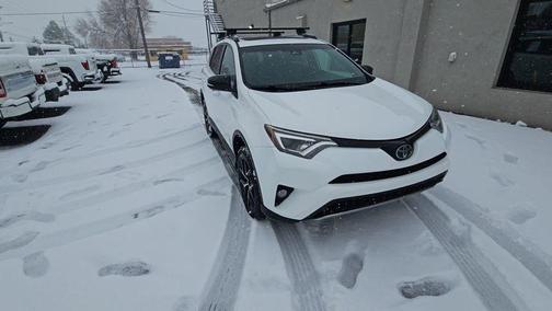 2017 Toyota RAV4 SE