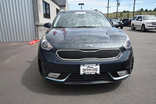 Photo 2 of 11 of 2019 Kia Niro Plug-In Hybrid LX