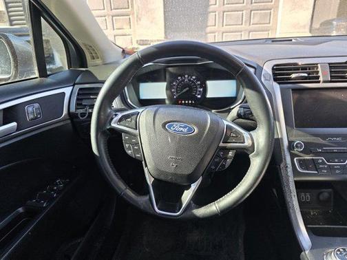 2020 Ford Fusion SEL