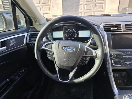 2020 Ford Fusion SEL