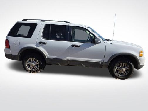 2003 Ford Explorer 