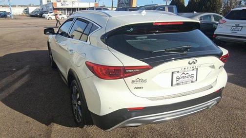 2019 INFINITI QX30 Luxe