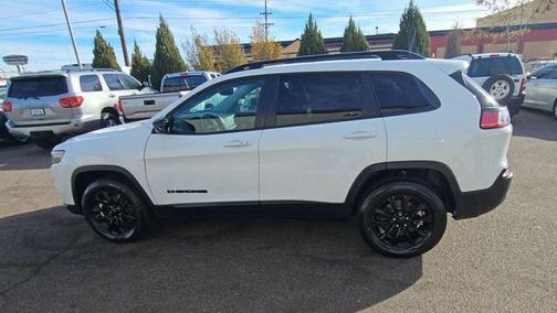 2023 Jeep Cherokee Altitude Lux
