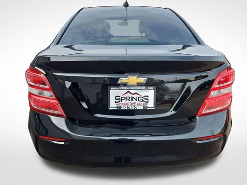 Mosaic Black Metallic 2019 Chevrolet Sonic LT