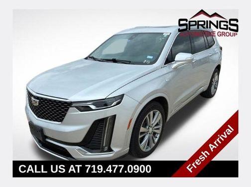 Radiant Silver Metallic 2020 Cadillac XT6 Premium Luxury FWD