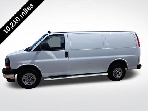 2024 GMC Savana 2500 Work Van