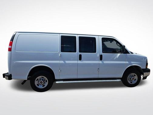 2024 GMC Savana 2500 Work Van