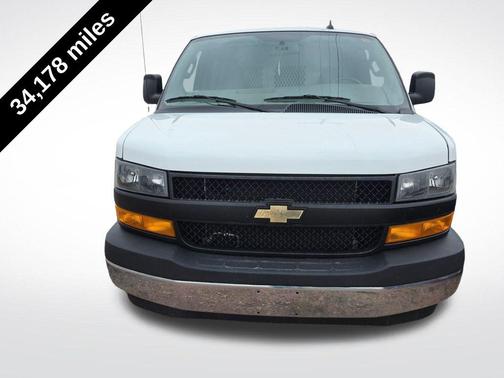 Summit White 2022 Chevrolet Express 2500 Work Van