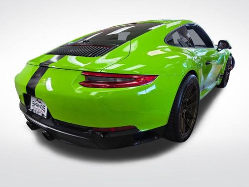 2017 Porsche 911 Carrera